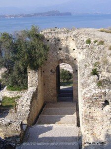 Сирмионе, раскопки "Grotta Catullo" Сирмионе, раскопки "Grotta Catullo"